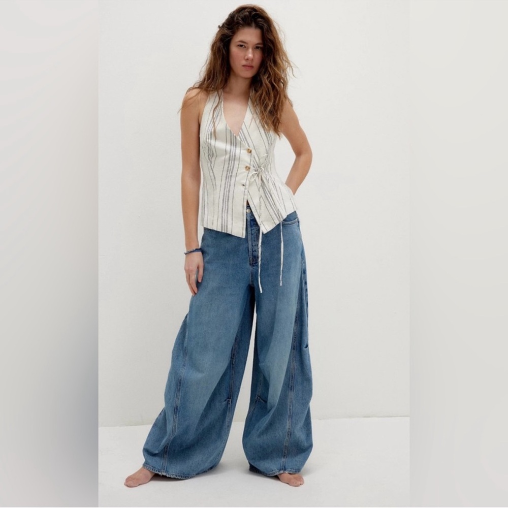 Free People Light Blue Wide Leg Flare Jeans - Picture 2 of 10